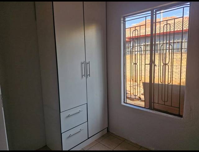 3 BEDROOM HOUSE FOR SALE IN THE ORCHARDS